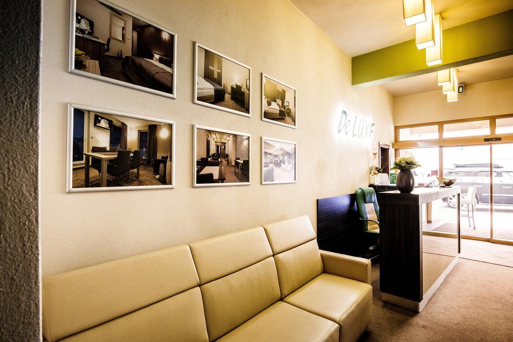 Hotel Deluxe With Free Wellness And Fitness Centrum Nitra Luaran gambar