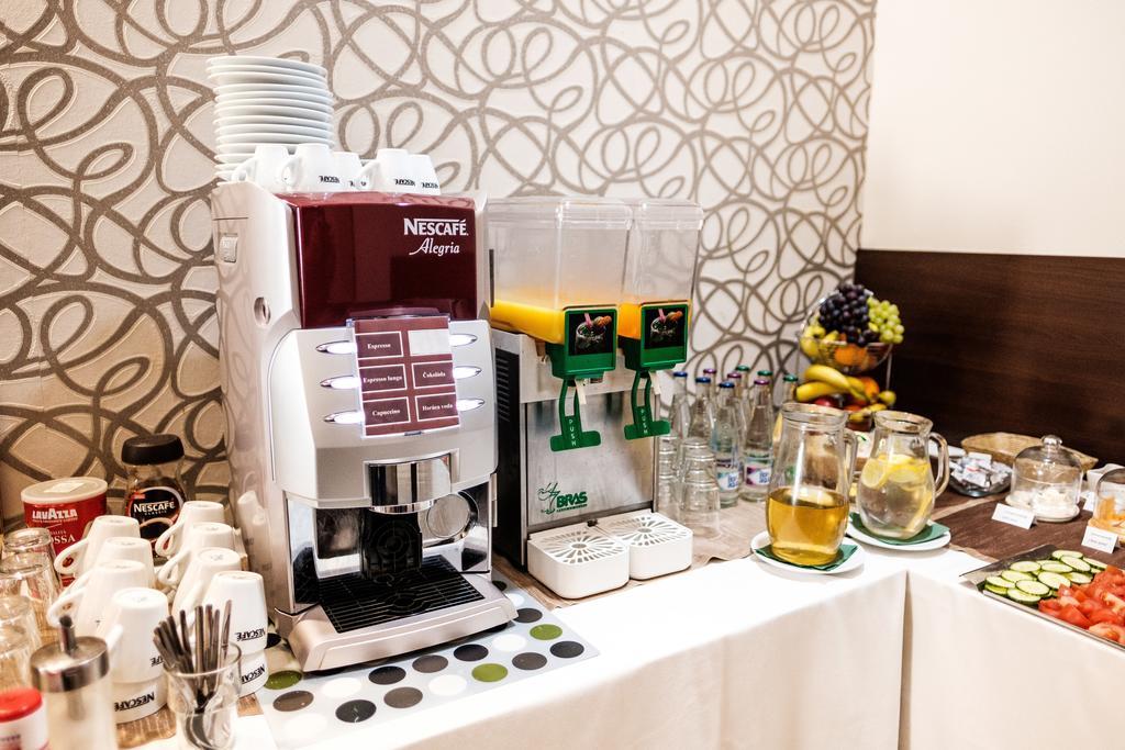 Hotel Deluxe With Free Wellness And Fitness Centrum Nitra Luaran gambar