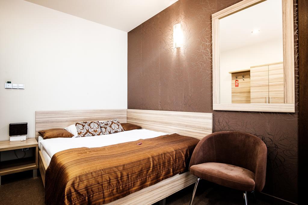 Hotel Deluxe With Free Wellness And Fitness Centrum Nitra Bilik gambar